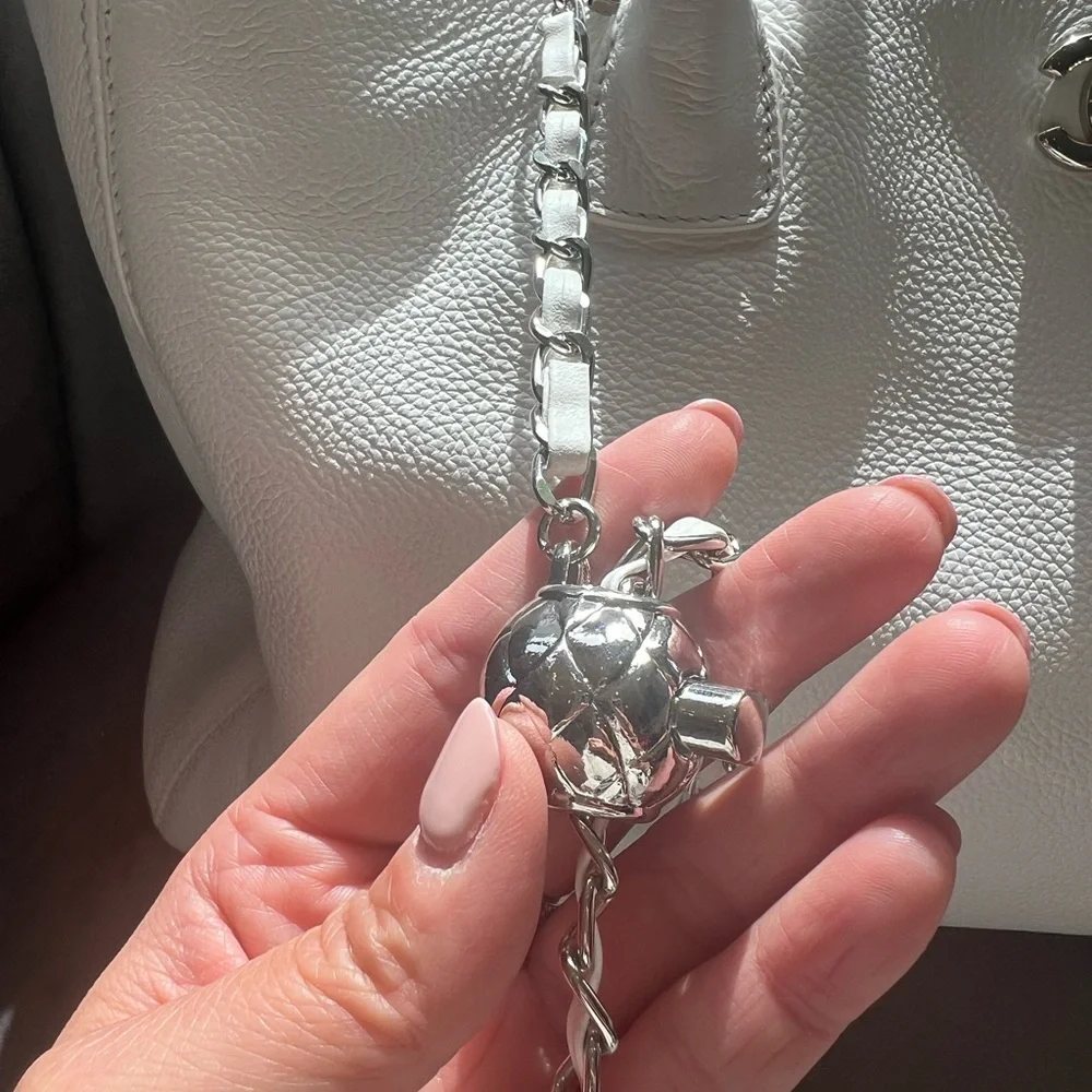 Chanel Executive Cerf Tote bag - Picture 5 of 15